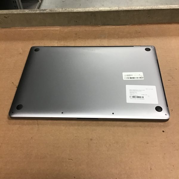 so 8943 apple laptop 3