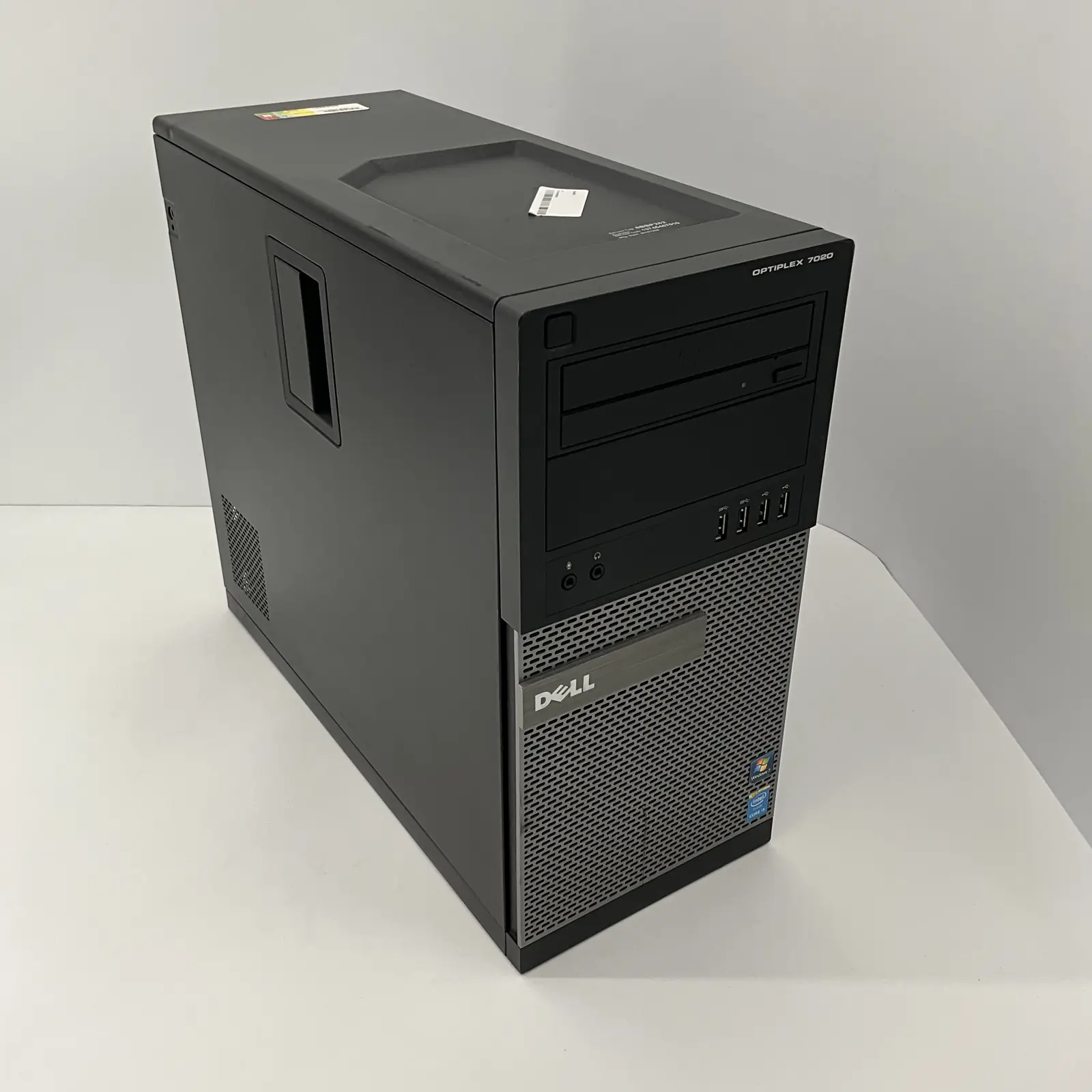 所以,12471 戴尔 Optiplex 7020 正面斜角视图
